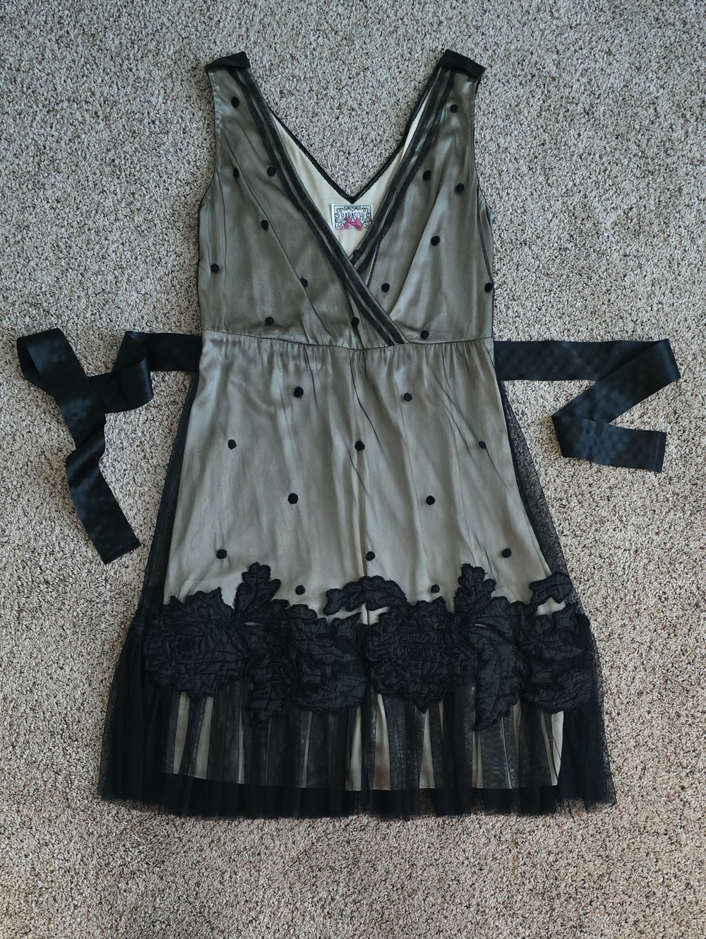 BARASCHI sz 4 Black/Champaigne Dress
